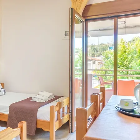 Guest house Verginarooms 2*