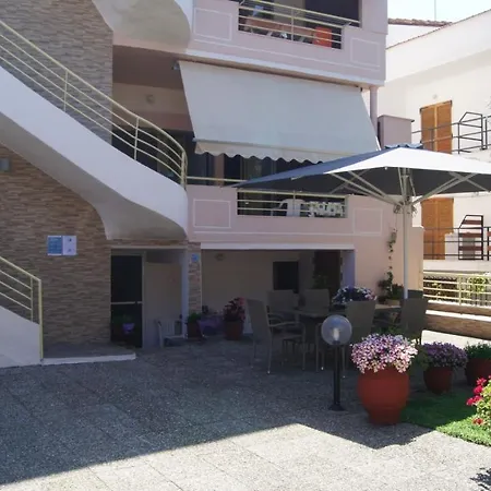 Guest house Verginarooms Nea Poteidaia