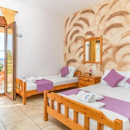 Verginarooms نيا بوتيدايا