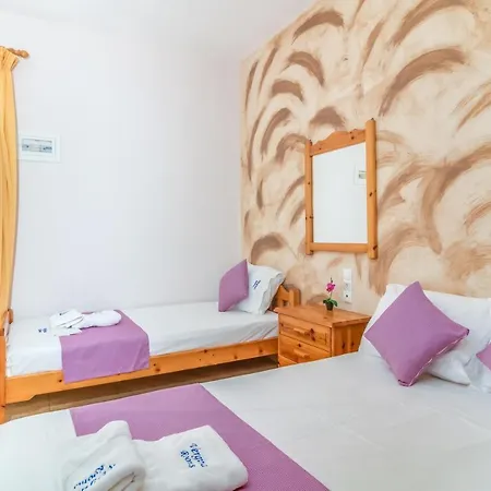 Verginarooms Pensjonat Nea Poteidaia